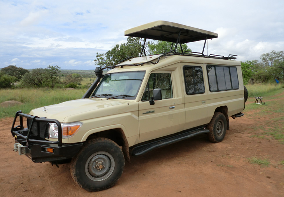 Safari Land Cruiser